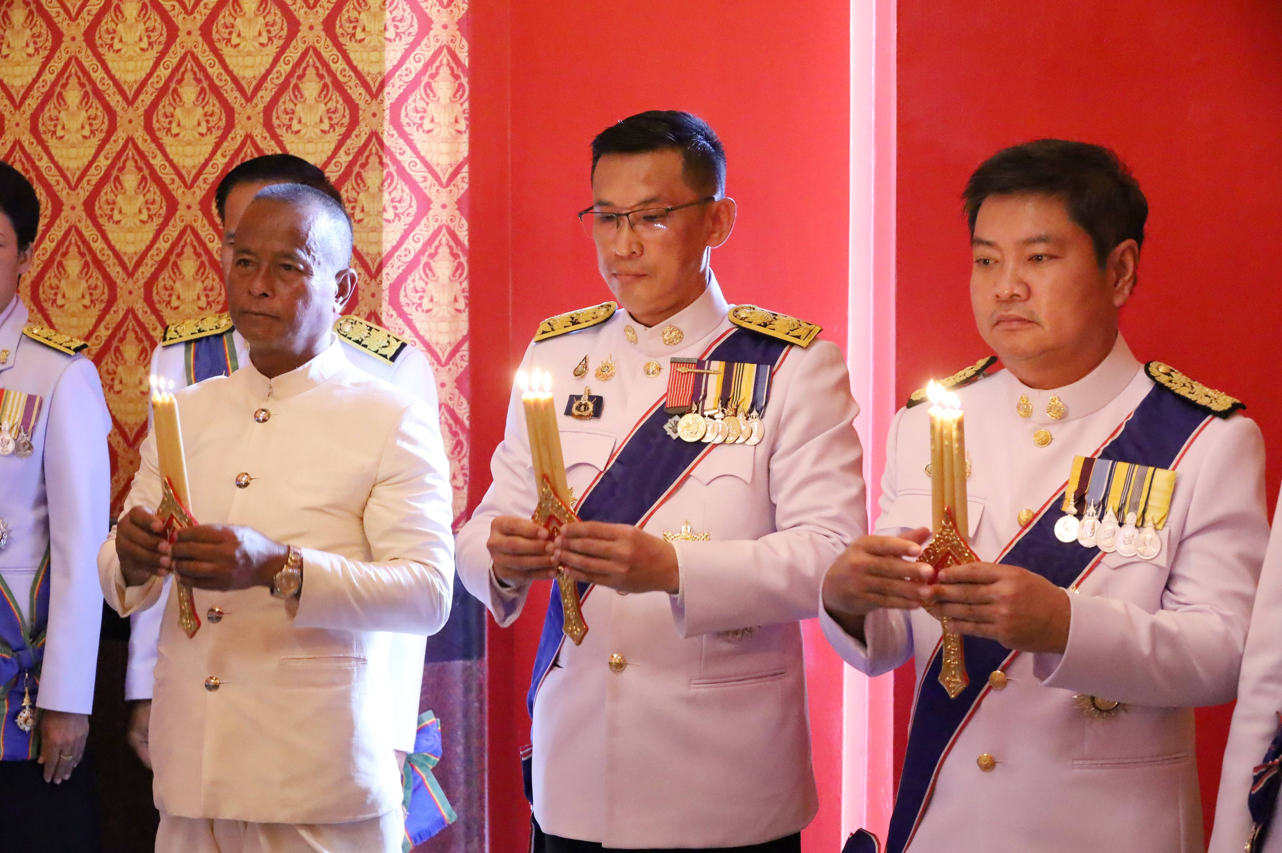 พิธีเวียนเทียนสมโภชน้ำพระพุทธมนต์ศักดิ์สิทธิ์