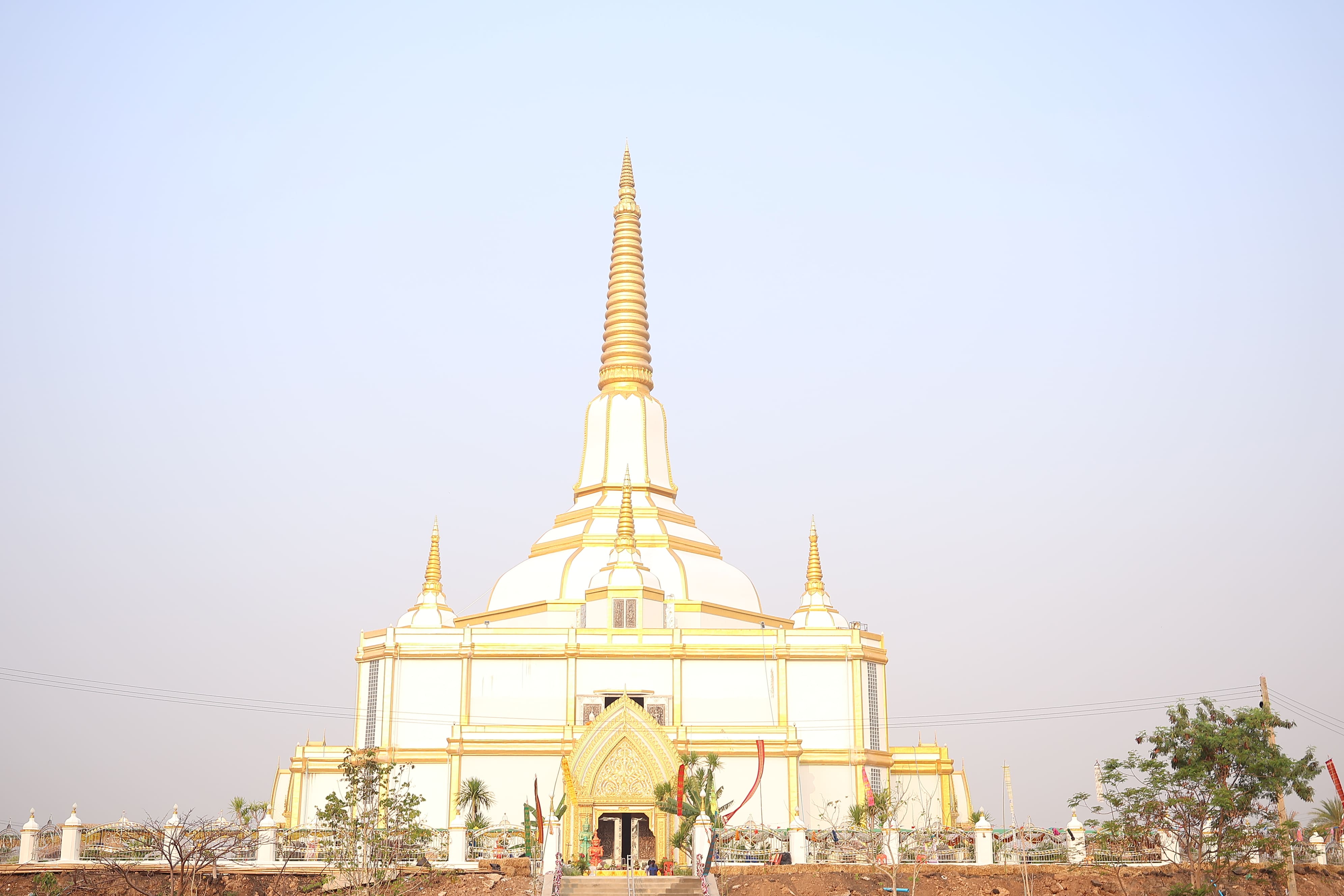 พระธาตุฮวมแฮง (พระธาตุวาปีปทุม) วัดป่าหนองใต้