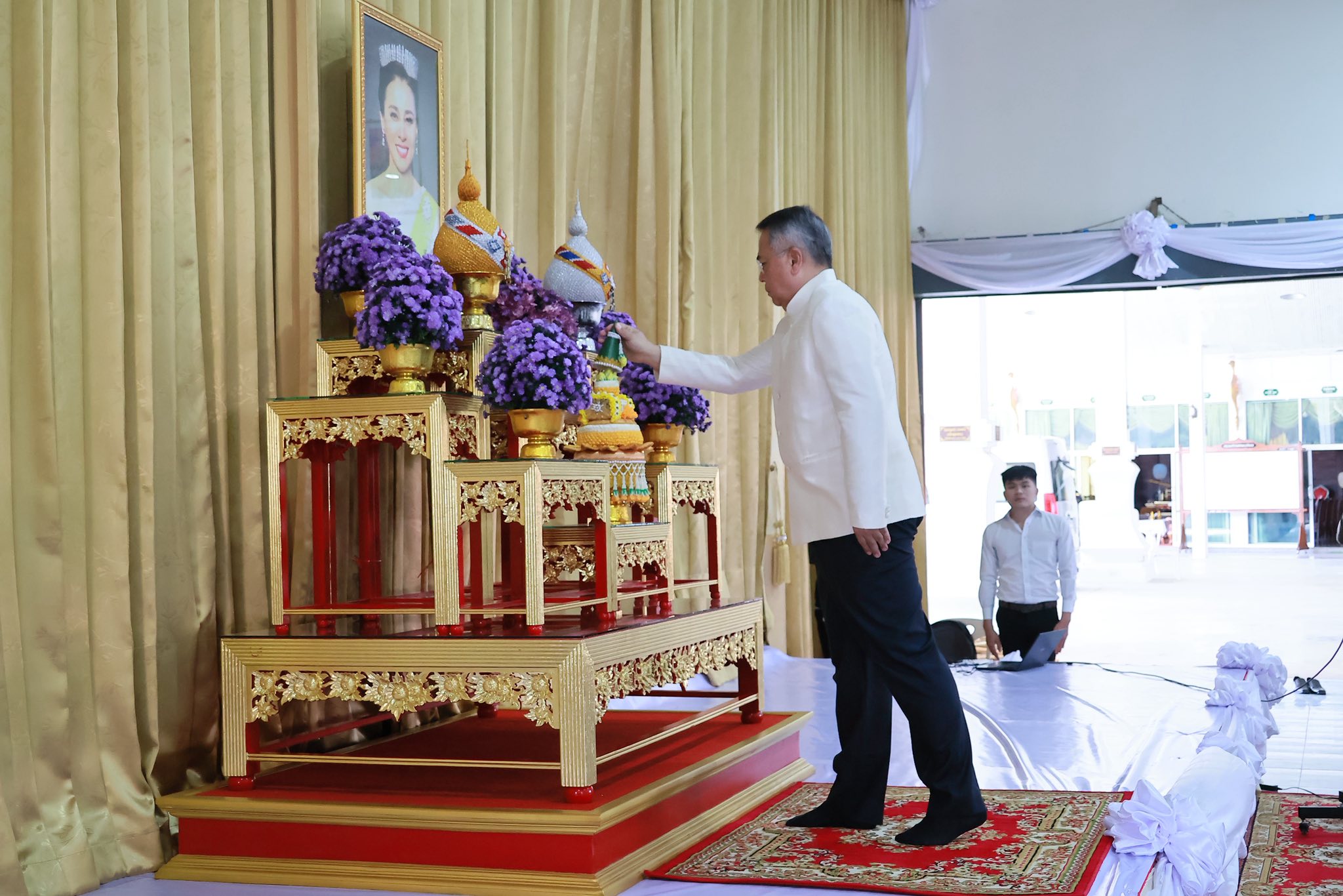 จังหวัดมหาสารคาม จัดพิธีเจริญพระพุทธมนต์และเจริญจิตภาวนา ถวายพระราชกุศลแด่สมเด็จพระนางเจ้าฯ พระบรมราชินี เนื่องในโอกาสวันเฉลิมพระชนมพรรษา 3 มิถุนายน 2569